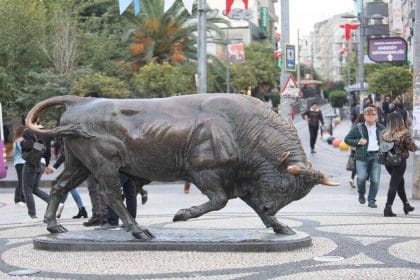 Boğa Heykeli Kadıköy