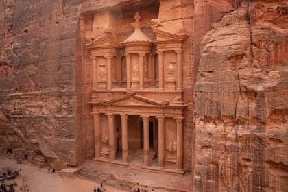 Petra Kayalara Oyulmuş Antik Bir Şehir