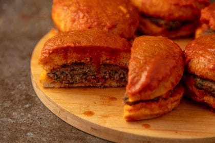 Islak Hamburger Tarifi Ev Mutfağında Harika Bir Deneyim!