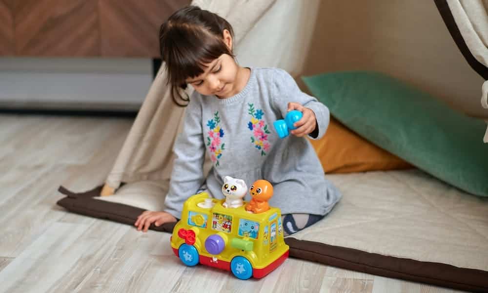 Çocuğunuzun Oyuncakları Nasıl Toplamasını Sağlayabilirsiniz?