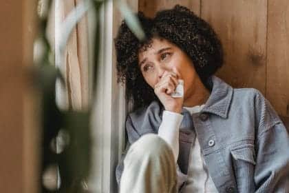 Sinirlendiğimde Neden Ağlıyorum? Sinirden Ağlamak