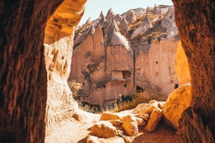 Yeraltı Şehirlerinin Gizemi: Derinkuyu, Nevşehir'de Yapılabilecek Aktiviteler
