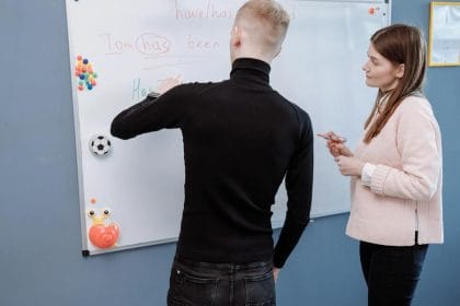 İngilizce Dilinde Kelime Dağarcığını Geliştirmek İçin Yapılması Gerekenler