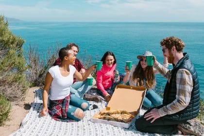 Deniz Kenarında Organize Edilebilecek Piknik Etkinlikleri