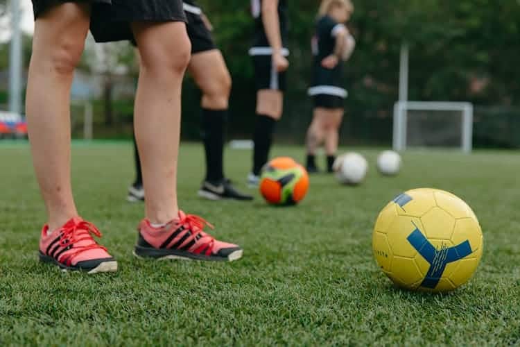 Futbol Oynarken Dikkat Edilmesi Gerekenler