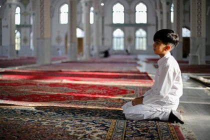 Allah’tan Korkun ve Çocuklarınız Arasında Adaletli Olun