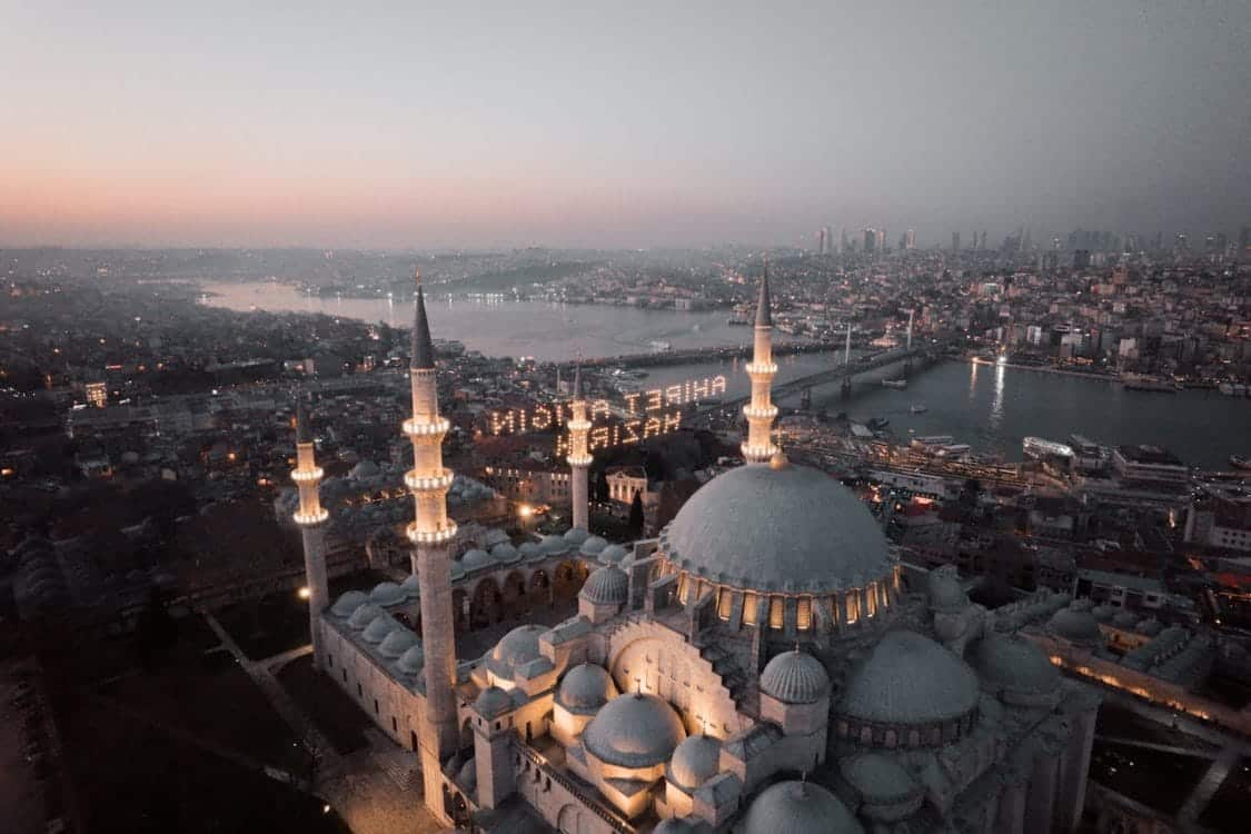 Süleymaniye Camii'nin Mimarisi ve Tarihi