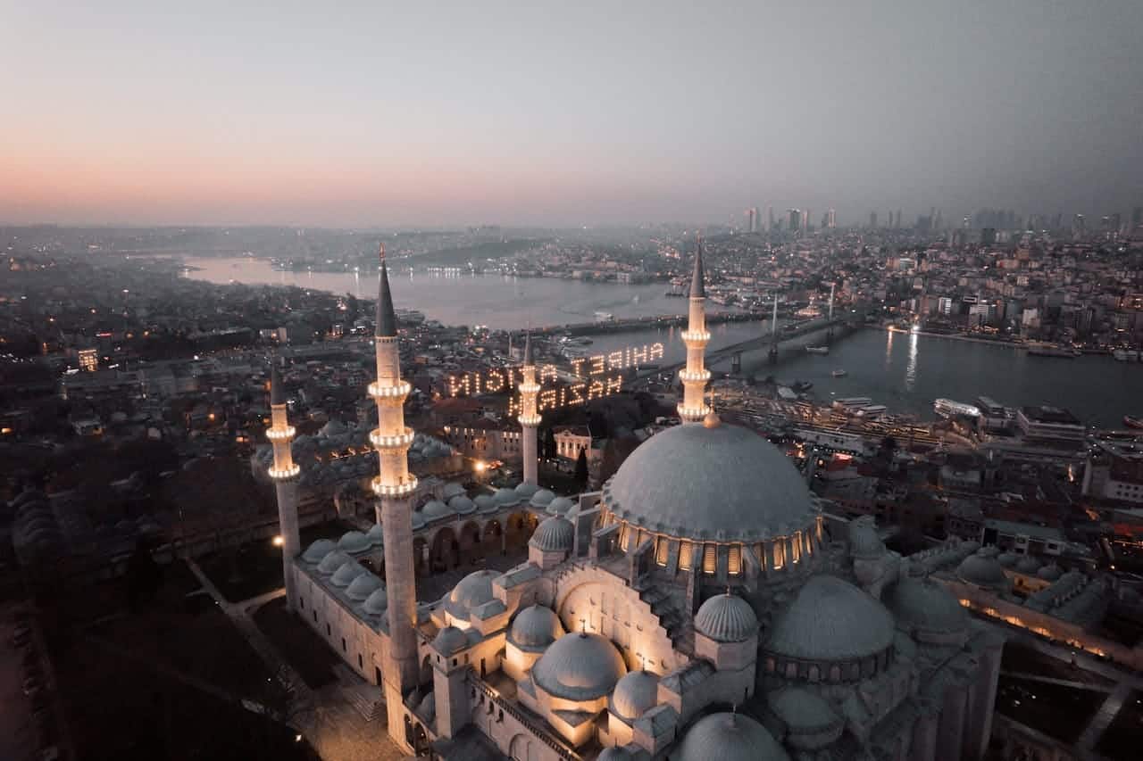 Süleymaniye Camii'nin Mimarisi ve Tarihi