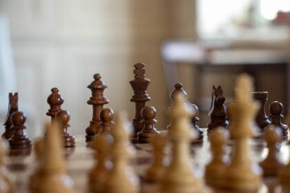Platform‑Platform Strateji: Instagram, TikTok, LinkedIn