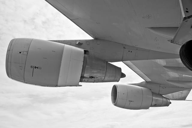 Uçakta Jet Lag Nasıl Önlenir? Bilimsel ve Doğal Yöntemler